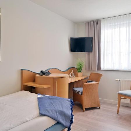 Hotel- & Ferienanlage Kapitaens-Haeuser Бреге Экстерьер фото