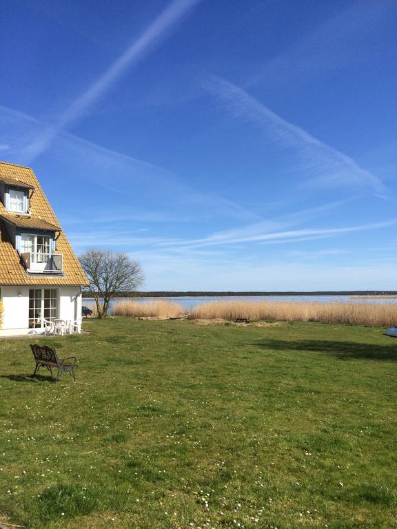 Hotel- & Ferienanlage Kapitaens-Haeuser Бреге Экстерьер фото